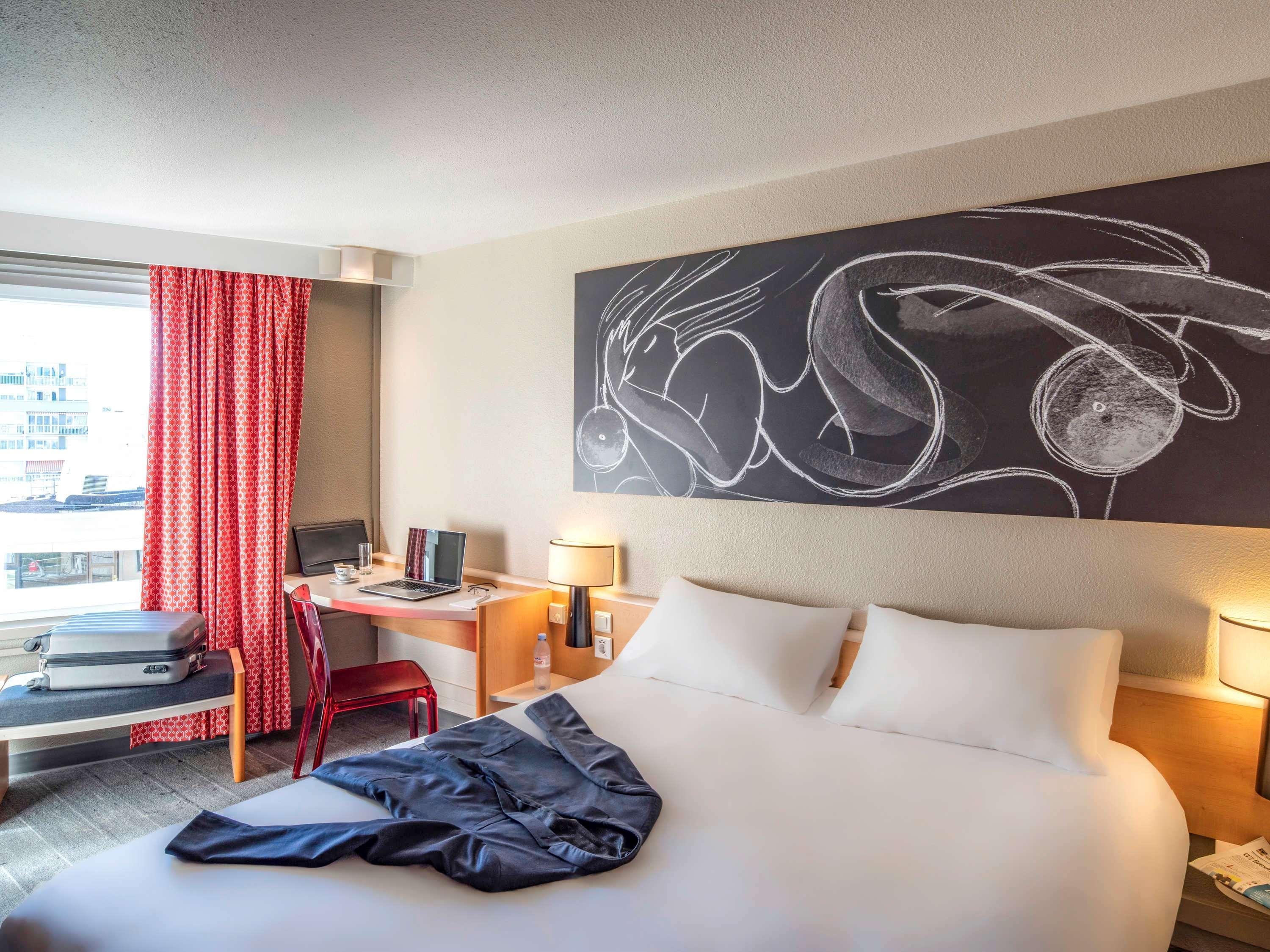 Отель Ibis Tours Centre Gare Экстерьер фото