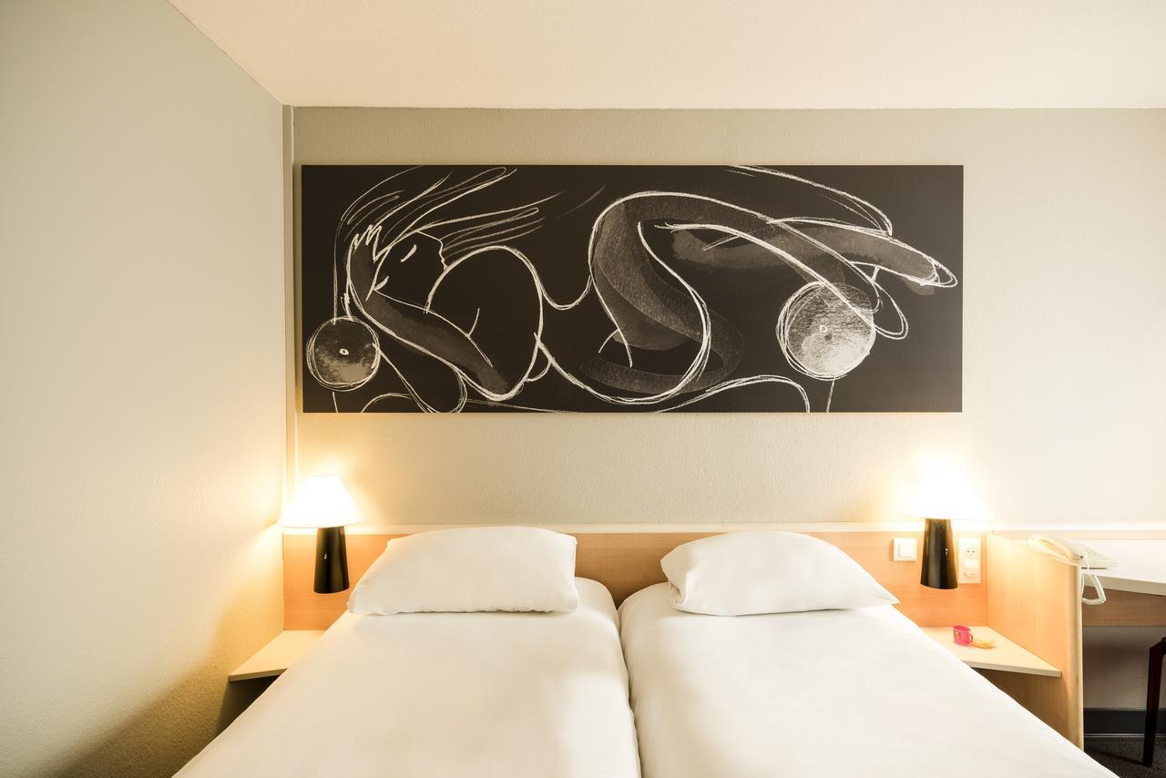 Отель Ibis Tours Centre Gare Экстерьер фото